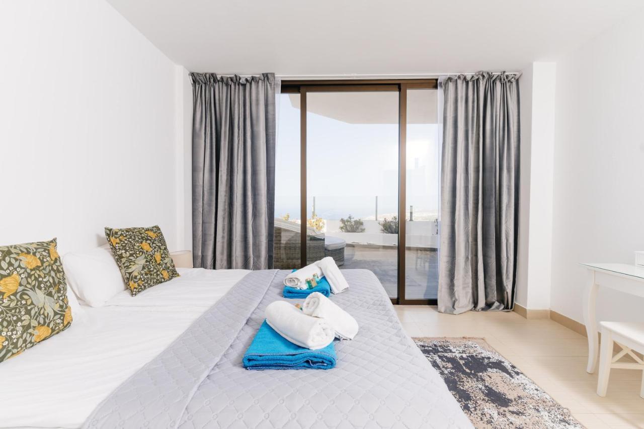 Sunset White Villa - Ocean View, Jakuzzi, Heated Pool, Air-Conditioning, Grill 플라야데라스아메리카스 외부 사진