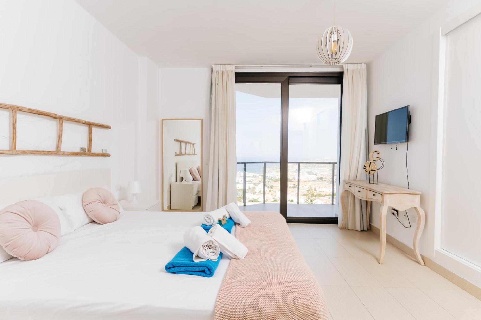 Sunset White Villa - Ocean View, Jakuzzi, Heated Pool, Air-Conditioning, Grill 플라야데라스아메리카스 외부 사진